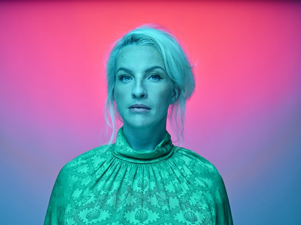 Bandbild: Izo FitzRoy