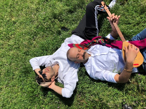 Bandbild: Adir Jan & Emrah Gökmen